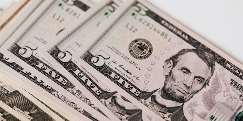 Long Term Deposit Tips for Stable Financial Habits