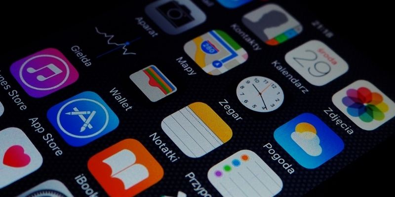 Wallet tools that reinforce financial awareness